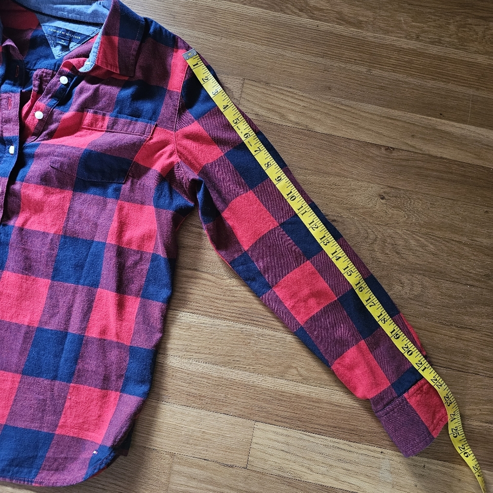 Tommy Hilfiger Red Plaid Flannel Shirt Long Sleeves Women's Size Medium - Picture 9 of 14
